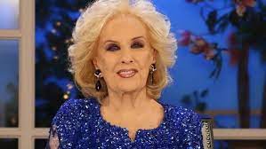 Jul 03, 2021 · este sábado se celebra el día nacional del locutor en la argentina, es por esto que al comienzo de la noche de mirtha legrand, juana viale no perdió la oportunidad de felicitar a la profesional que la acompaña en el piso en cada una de las emisiones y no dejó de lado a una de las personas más especiales de su vida, ya que su abuela también es reconocida por su labor detrás de los. Mirtha Legrand Cumple 94 Anos