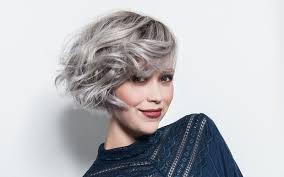 That's why here we show you the short haircuts that will be most popular in 2020. 45 Best Short Wavy Hairstyles For Women 2020 Guide