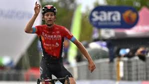 Mikel landa first arrived on the pro scene in 2009, riding for the orbea continental development team. Sogf0nu1kcmkrm
