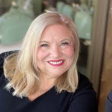 Susan Aronson's Instagram, Twitter & Facebook