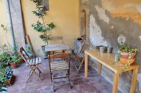 Großer garten haus und garten garten terrasse gartenanlage kleiner garten landschaftsbau landschaftsbau ideen garten gestalten garten ideen moderner japanischer garten. 5 422 Toskanischer Garten Fotos Kostenlose Und Royalty Free Stock Fotos Von Dreamstime