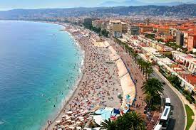 Na lazurowe wybrzeże we francji przyjeżdża co roku 10 mln turystów. Lazurowe Wybrzeze 7 Zachwycajacych Miejsc Na Riwierze Francuskiej Podroze Se Pl