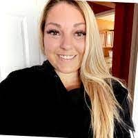 Mara Casper's Instagram, Twitter & Facebook