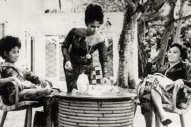 Listen to madu tiga by p. Bukan Madu Tiga Saja Bahkan Berbakat Menyanyi Berita Hiburan Beritaharian Sg