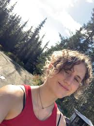 Hey, I'm a natural builder from Alaska, i'm 22, I built my own straw and  clay house back home in Alaska. traveling around Europe for the next month  or two and I'm