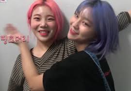Damn i think ahin just got outboobed! Hyebin Momoland And Kpop Lq Image 6897146 On Favim Com