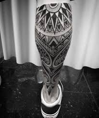 Việc sở hữu một mẫu hình maori ở ngực, bắp tay hay kín lưng giúp cánh mày râu phô bày sự nam tính và quyến. 50 Hinh XÄƒm Maori Ä'áº¹p Nháº¥t