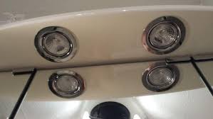 Ein spiegelschrank ist hierfür der ideale alltagshelfer. Spiegelschrank Bad Lampe Wechseln Hilfe