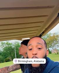 What's up my beautiful )IG family. Now say hi back. ❤️😍