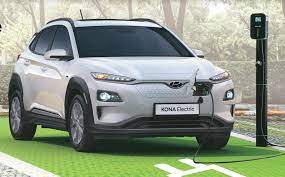 It may not have the most premium hyundai bills the home charge cable as an emergency option, and charging times are incredibly slow via this method. Kona Electric Hyundai Kona To Have 452 Km Range In A Single Charge Auto News Et Auto