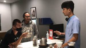 Kawan sejalan (kunci dan lirik) | cover ukulele kentrung senar 4 by egaluh karaci. Kawan Sejalan Tempat Ngopi Di Kota Jambi Sediakan Kopi Sesuai Seleramu Racikan Kopi Yang Pas Tribunjambi Travel