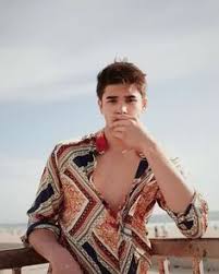 Which is why this fade hairstyle guide was created — to simply give you choices for your best hair day and make sure you get an appointment with your favorite hair stylist. 9 Kobe Lorenzo Paras Ideas Kobe Basketball Boyfriend Legolas