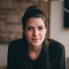 Nadie en el mundo piensa que juan guaidó sea de alguna manera presidente de venezuela. Clarissa Correa Da Silva Moderatorin Kika Der Kinderkanal Von Ard Und Zdf Xing