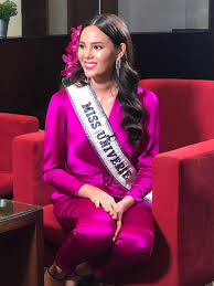 Miss Universe on X: Marhaba Dubai 👋🇦🇪 Day one and the welcome has been  so warm! Thank you 🤗 MissUniverse @catrionaelisa  t.coUEKsA0TkIf  X