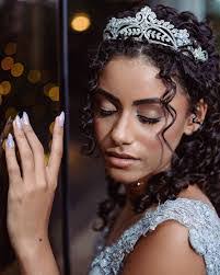 Vanessa Colaco's Instagram, Twitter & Facebook