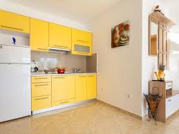 Estudiante de farmacia y bioquímica. Apartment Dani 2 Malinska Aktualisierte Preise Fur 2021