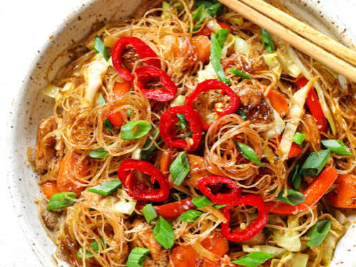 Stir-Fried Glass Noodles with Chicken