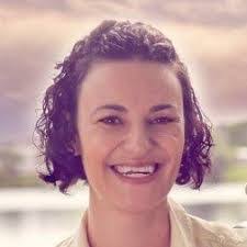 Debbie Rios's Instagram, Twitter & Facebook