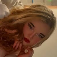 Stephanie Shean's Instagram, Twitter & Facebook