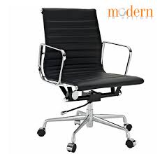 Buy Best Eames Office Chair Replica From Http Www Modernindesigns Com Ag Ribbed Mid Back Office Chair Office Chair High Back Office Chair Modern Office Chair