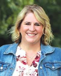 Amy Callan's Instagram, Twitter & Facebook