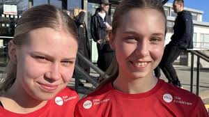 Ella och Wilma klarar sig bra bland killar