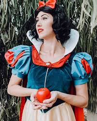 A quick search using other hair color criteria proved equally fruitless. Halloween Costumes That Use Black Bobs Popsugar Beauty