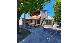 Towards the end of 1860 a large number of people of british origin settled in the area. Casas En Venta En Lomas De Zamora Argenprop