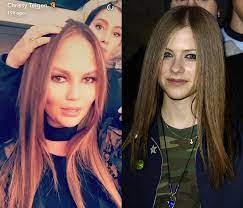 Avril lavigne 2004 avril lavigne style avril lavigne photos pop punk avril levigne chica cool under my skin 2000s fashion grunge hair. Chrissy Teigen Is Giving Off Avril Lavigne Circa 2002 Vibes With Her New Hairdo Hellogiggles