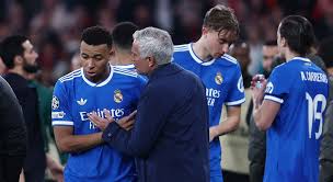 12h30m Edição João Gomes Dias