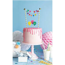 The images were made on sugar. Kuchen Girlande Happy Birthday Bunt Happy Sprinkles