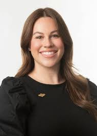 Carly Owen's Instagram, Twitter & Facebook