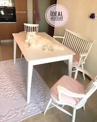 Goruntunun Olasi Icerigi Oturan Insanlar Mobilya Fikirleri Ev Dekoru Mobilya