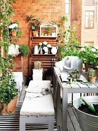 Think Green Via Ikea My Ideal Home Balkon Dekor Balkonentwurf Kleine Terrasse