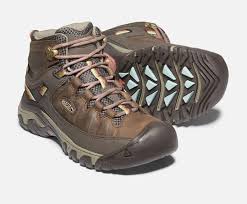 Our range of women's walking boots ensure comfort & support on your outdoor adventure. 12 Best Women S Hiking Boots Planetware