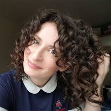 Type 3a is a loose spiral curl without a lot of shrinkage. 9 Holy Grail Hair Products For Type 3a Curls Naturallycurly Com