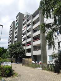 Hier wohnen sie citynah und können das großzügige angebot an bars, restaurants und cafés nutzen. 3 Zimmer Wohnung Zu Vermieten Hinrichsring 19 30177 Hannover List Mapio Net