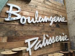 Venez passer la porte de la boulangerie pâtisserie chocolaterie bisson à chevannes pour découvri nos créations originales ainsi que notre gamme de pains et produits bio. Ancienne Enseigne En Zinc Boulangerie Patisserie Nord Factory