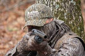 These companies offer a huge selection of specially designed clothing for hunting, in all different kinds of camo patterns. Going Undetected Choosing Your Turkey Hunting Camo Woodhaven Custom Calls