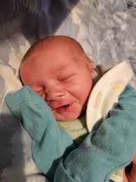 Hey guys! Delete if not allowed, but I'm posting for a friend of mine and  she could seriously use some help. The text below is from her original  post, and I have