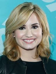 Demi Lovato As A Blonde Demi Lovato Goes Back To Blonde Cacheddemi Lovato Still Chest Demi Lovato Hair Hair Styles Demi Lovato