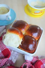 Video Small Batch Dinner Rolls For Two Makes 4 In 2020 Coffee Cake Recipes Easy Dinner Rolls Bread Recipes Homemade