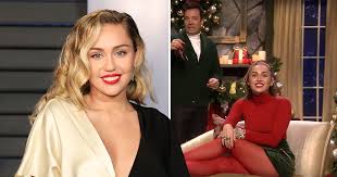 Скачай miley cyrus santa claus is coming to town karaoke version и miley cyrus santa claus is comin' to town. Miley Cyrus Puts An Iconic Feminist Spin On Santa Baby And It S Everything Metro News