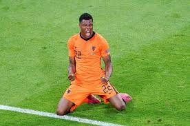 The match against dynamo kyiv, who are managed by mircea lucescu, will kick off at 18. Inter New Boy Denzel Dumfries Could Feature In Friendly Against Dynamo Kiev Italian Media Report