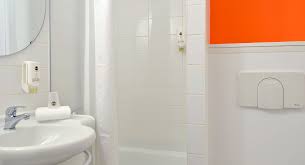 Your painterwirtz #fugenlosesbad #fugenlos #badezimmer #badezimmerdesign #lamurista #köln #aachen #nordeifel #oberflächentechnik #oberflächenveredelung #neubau2021 #renovierung #renovieren #sichtbetonoptik Badezimmer Im B B Hotel Aachen Wurselen B B Hotel Badezimmer