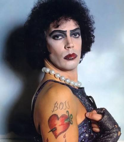 Tim Curry como el Dr. Frank N. Furter en fotos promocionales de The Rocky  Horror Picture Show (1975), de Jim Sharman, basada en la obra de Richard  O'Brien #timcurry #franknfurter #therockyhorrorpictureshow  #therockyhorrorshow #