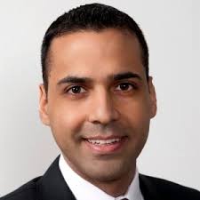 Dev Tandon's Instagram, Twitter & Facebook