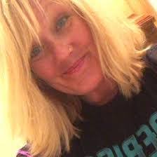 Tracy Olsen's Instagram, Twitter & Facebook