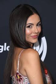 Daily Victoria Justice (@DailyVicJustice)