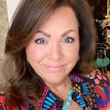 Tina Damron's Instagram, Twitter & Facebook